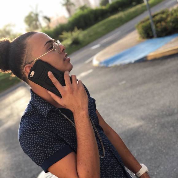 Meet your Posher, Yeronix - Picture 1 of 1